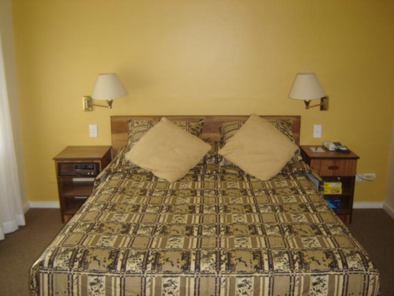 El Toro Motel Уоруик Фарм Екстериор снимка