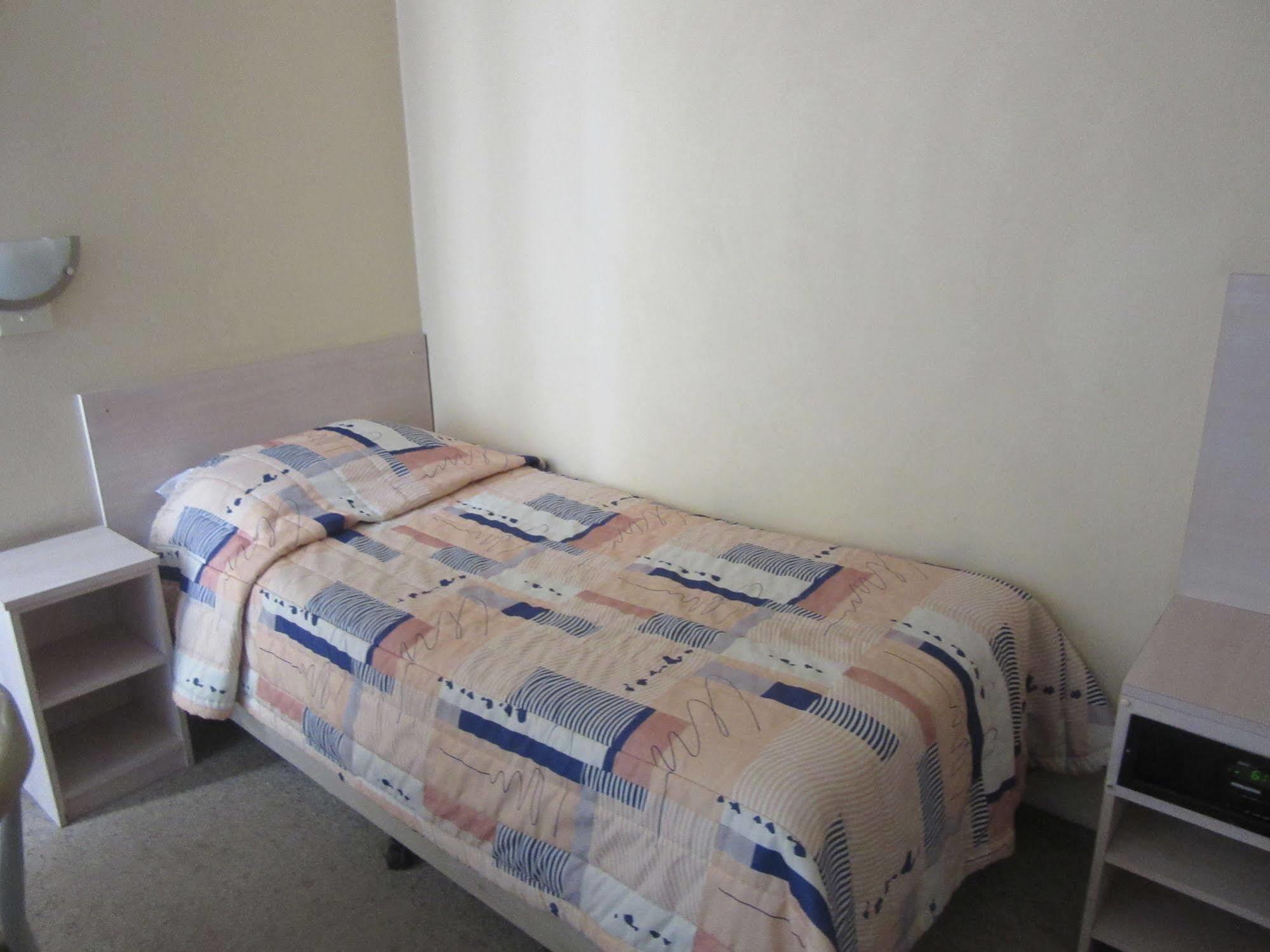 El Toro Motel Уоруик Фарм Екстериор снимка