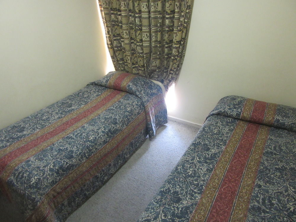 El Toro Motel Уоруик Фарм Екстериор снимка